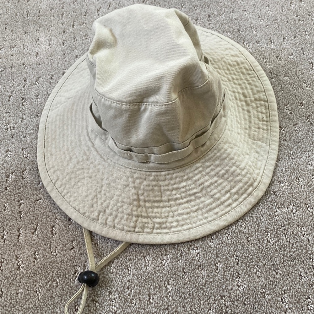 Dorfman Pacific Company Bucket Hat. Tan, Size Medium